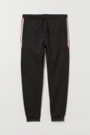  Sports trousers 12.99 €