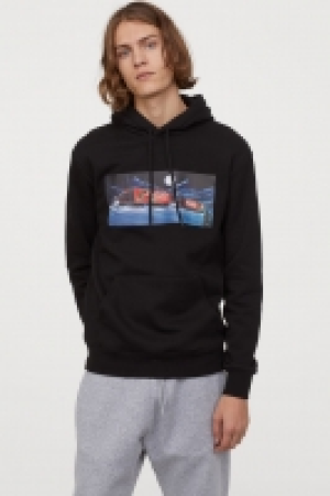  Printed hooded top 14.99 €