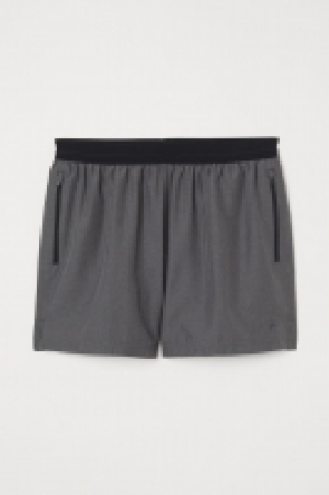  Running shorts 14.99 €
