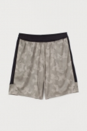  Sports shorts 8.99 €