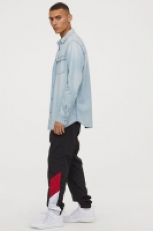  Denim shirt 17.99 €
