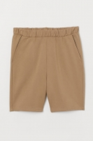  Low-crotch sweatshirt shorts 12.99 €