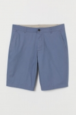  Knee-length cotton shorts 4.99 €