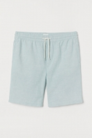  Knee-length cotton shorts 8.99 €
