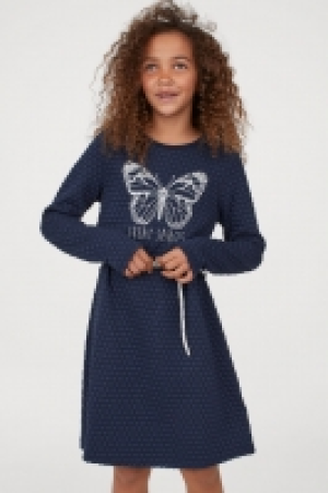  Sweatshirt dress with a belt 10.00 €