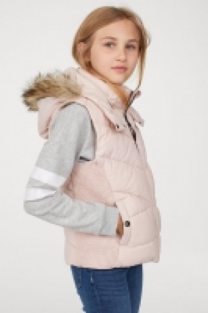  Padded gilet with a hood 20.00 €