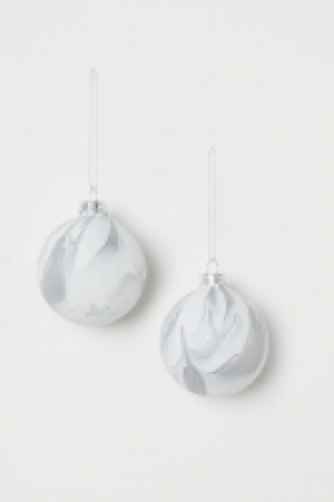  2-pack glass baubles 3.99 €
