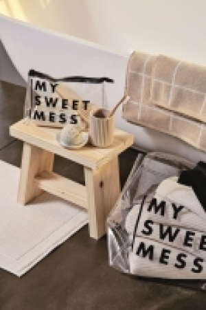  Jacquard-weave hand towel 3.99 €