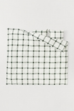  Patterned duvet cover set 24.99 €
