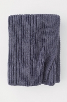 HM   Rib-knit blanket