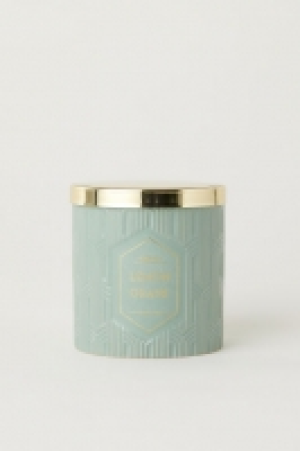 Scented candle in a holder 8.99 €