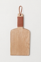 HM   Small wooden chopping board