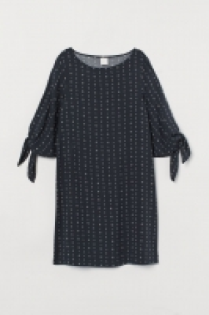  Tie-detail dress 9.99 €
