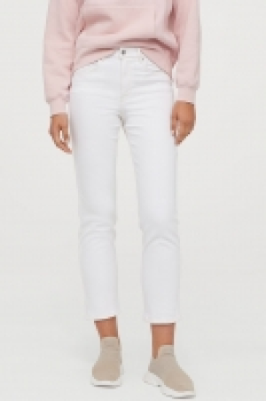  Straight Regular Jeans 17.99 €