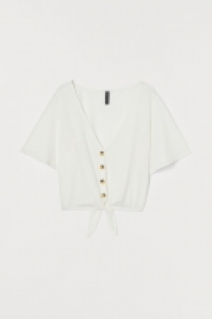  Short, tie-detail top 6.99 €