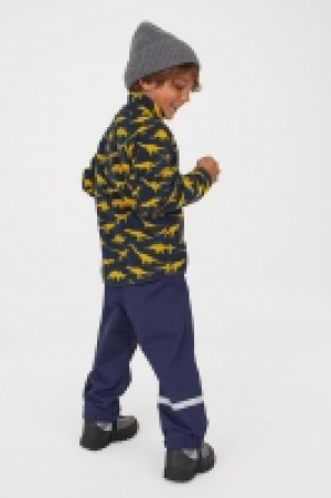  Waterproof shell trousers 12.00 €