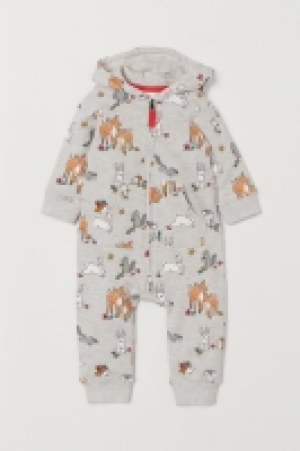  Sweatshirt all-in-one suit 12.00 €