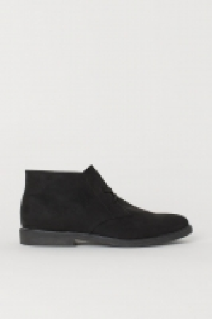  Desert boots 39.99 €