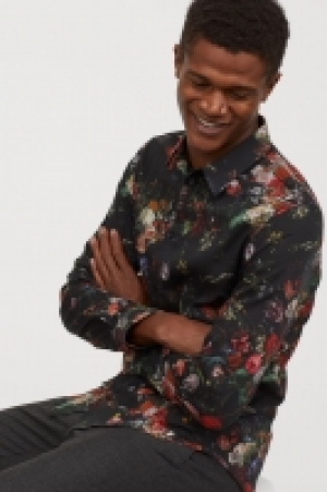  Patterned shirt 17.99 €