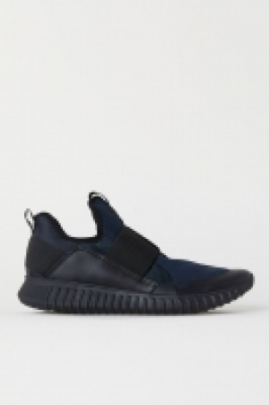 Mesh trainers 34.99 €