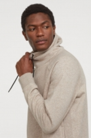  Funnel-collar sweatshirt 17.99 €