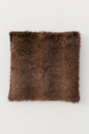  Faux fur cushion cover 7.99 €
