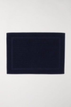  Bath mat 7.99 €