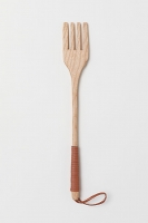 HM   Wooden kitchen utensils