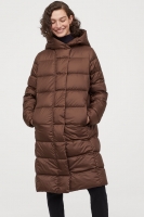 HM   Lightweight hooded down coat