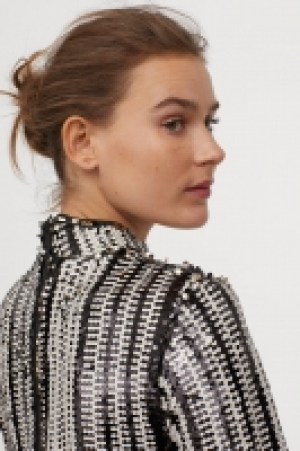  Sequined top 30.00 €