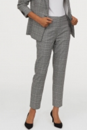  Cigarette trousers 18.00 €