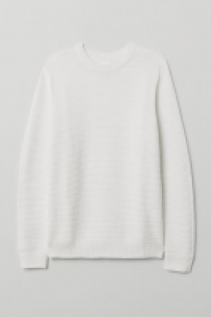  Textured-knit cotton jumper 7.99 €