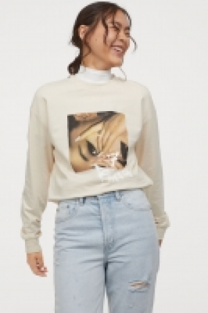  Printed sweatshirt 9.00 €