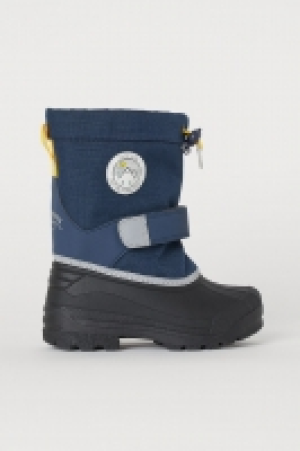  Waterproof boots with lining 13.00 €