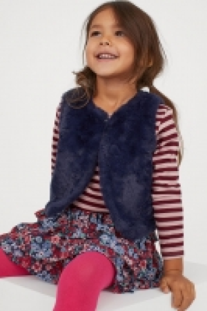  Faux fur gilet 10.00 €