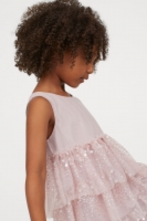  Tulle dress with sequins 15.00 €