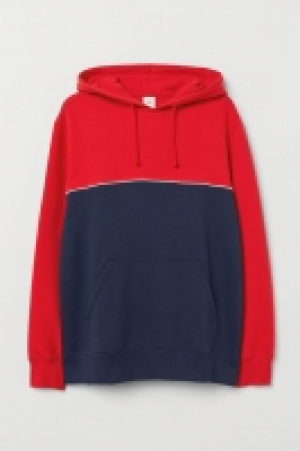  Hooded top 12.00 €