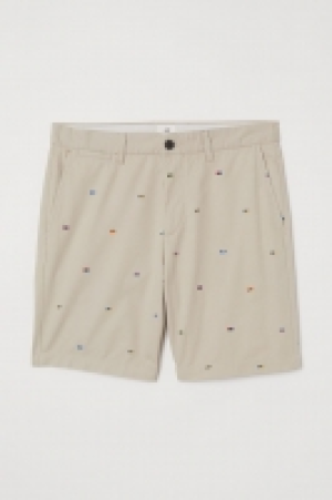 HM   Patterned chino shorts