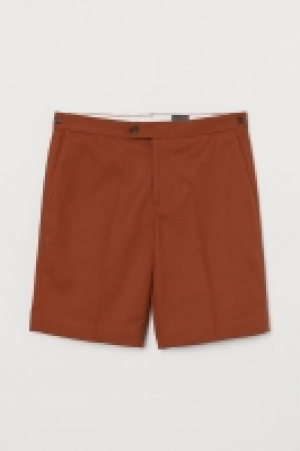  Twill shorts 17.99 €