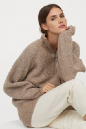  Ribbed jumper 30.00 €