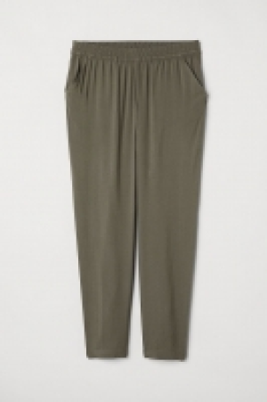  Pull-on trousers 3.00 €