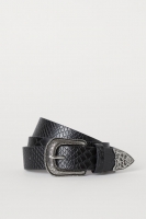 HM   Belt with a metal buckle