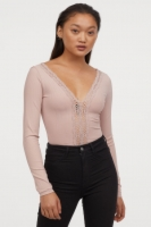  V-neck body 10.00 €
