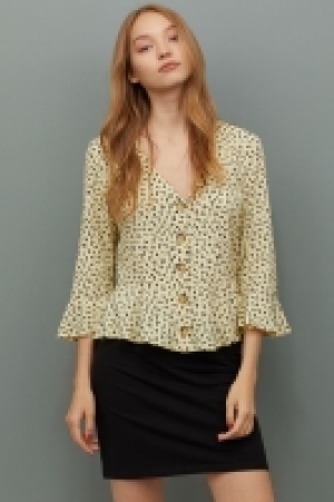  V-neck blouse with buttons 15.00 €