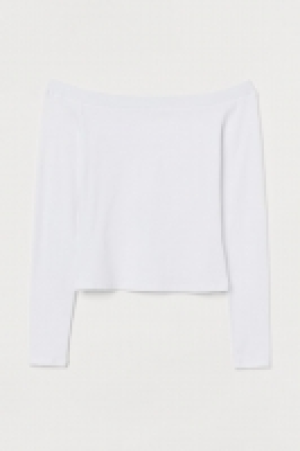  Cropped off-the-shoulder top 8.00 €