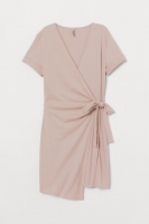  Short wrap dress 15.00 €