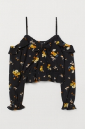  Cold shoulder blouse 10.00 €