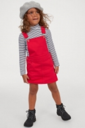  Dungaree dress 8.00 €