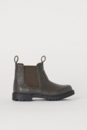  Leather Chelsea boots 13.00 €