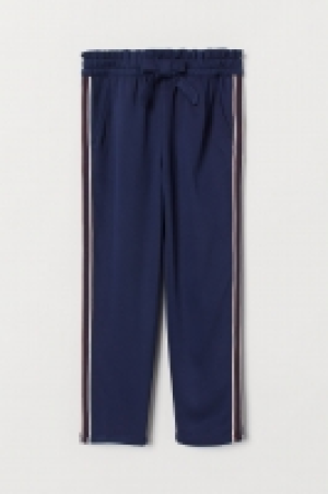 HM   Pull-on side-striped trousers